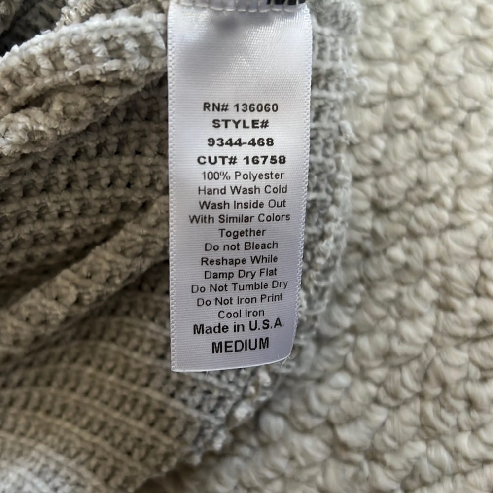 Project Social T chenille soft grey/silver boatneck top, size medium - Picture 5 of 5